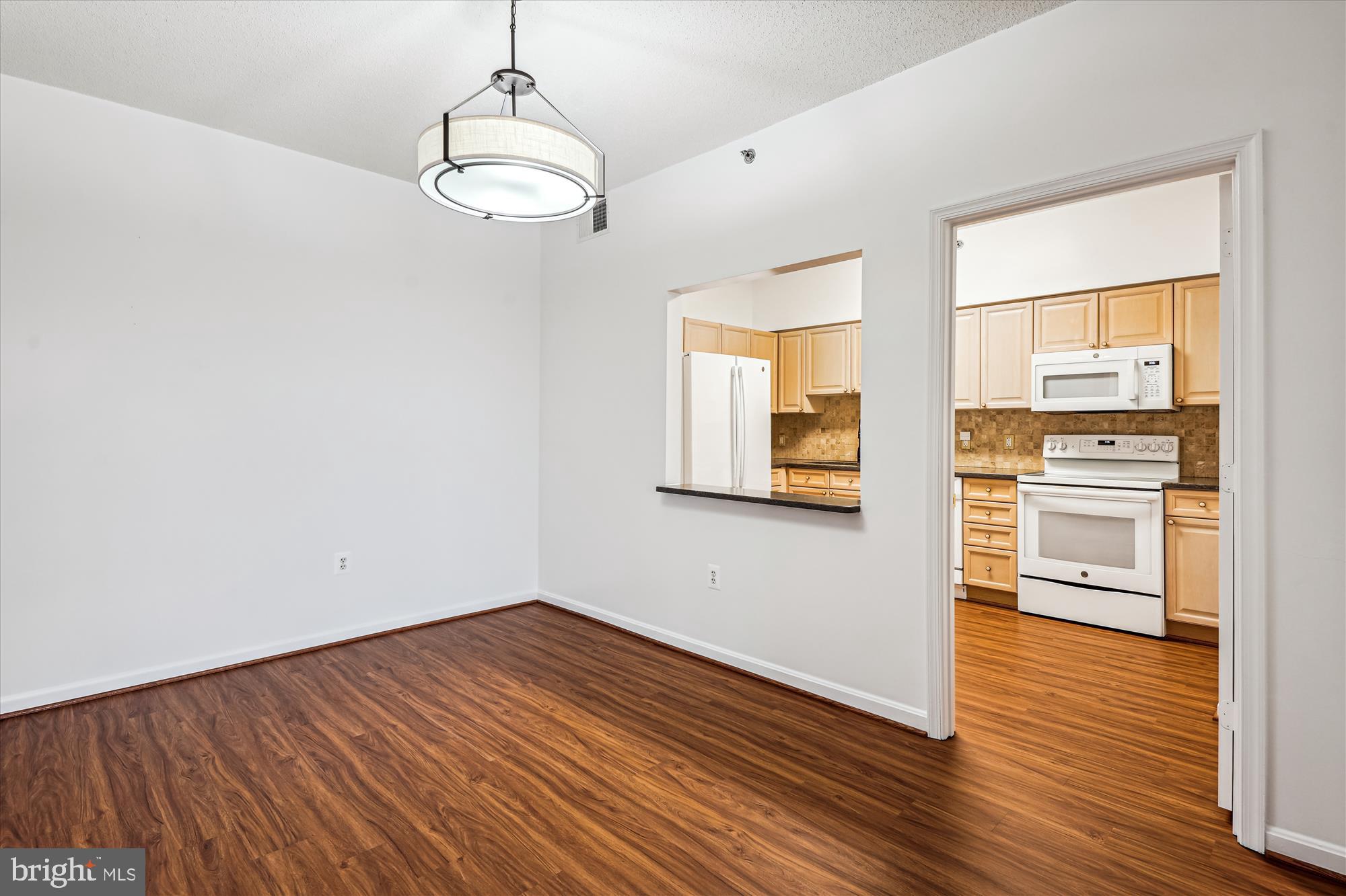 OVERLOOK AT LEISURE WORLD - Residential