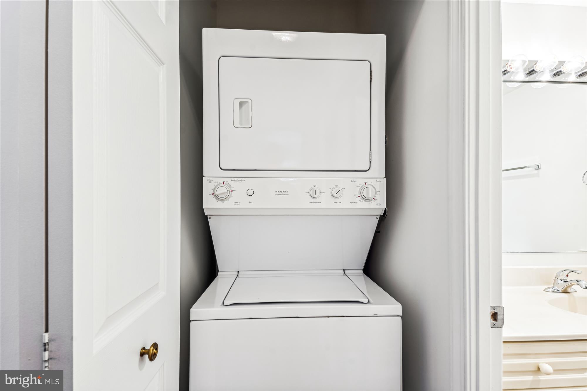 OVERLOOK AT LEISURE WORLD - Residential