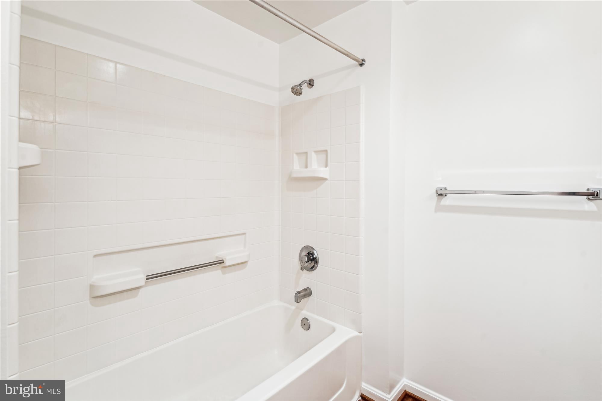 OVERLOOK AT LEISURE WORLD - Residential