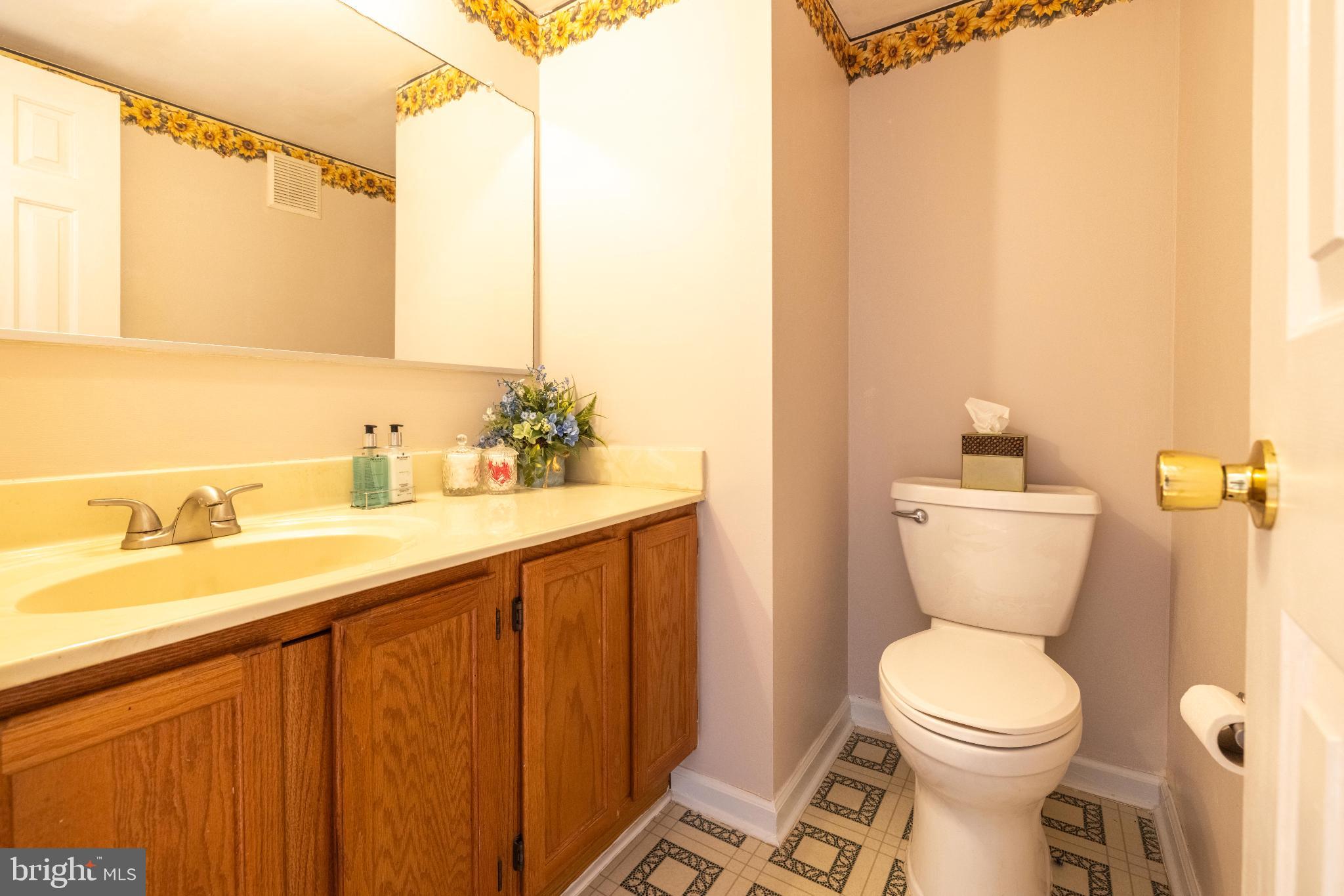 HIDDEN FIELDS - Residential