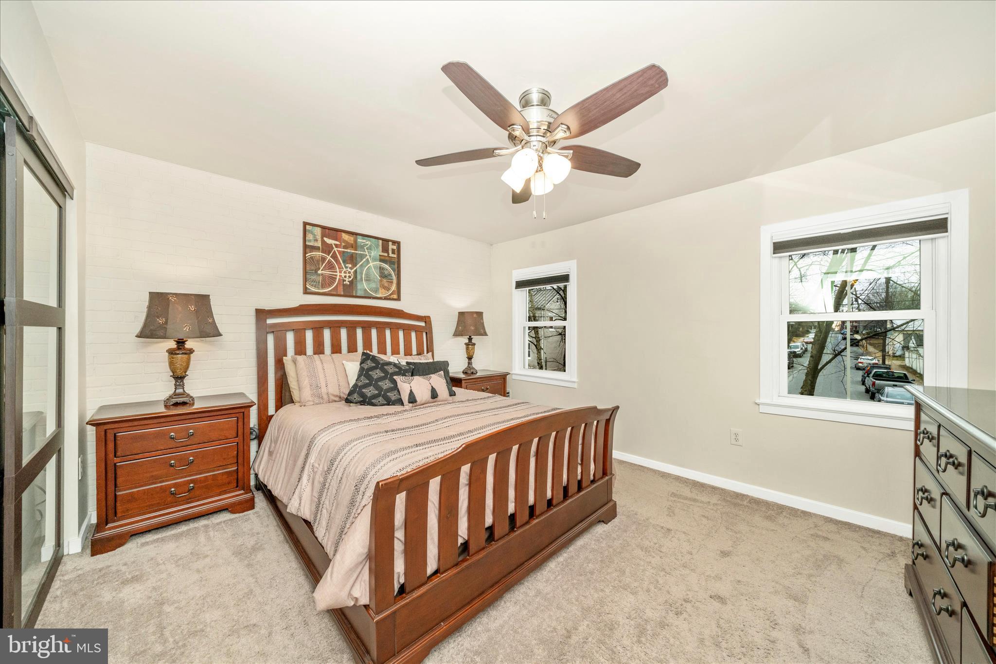 8TH STREET MEWS CONDO - Residential