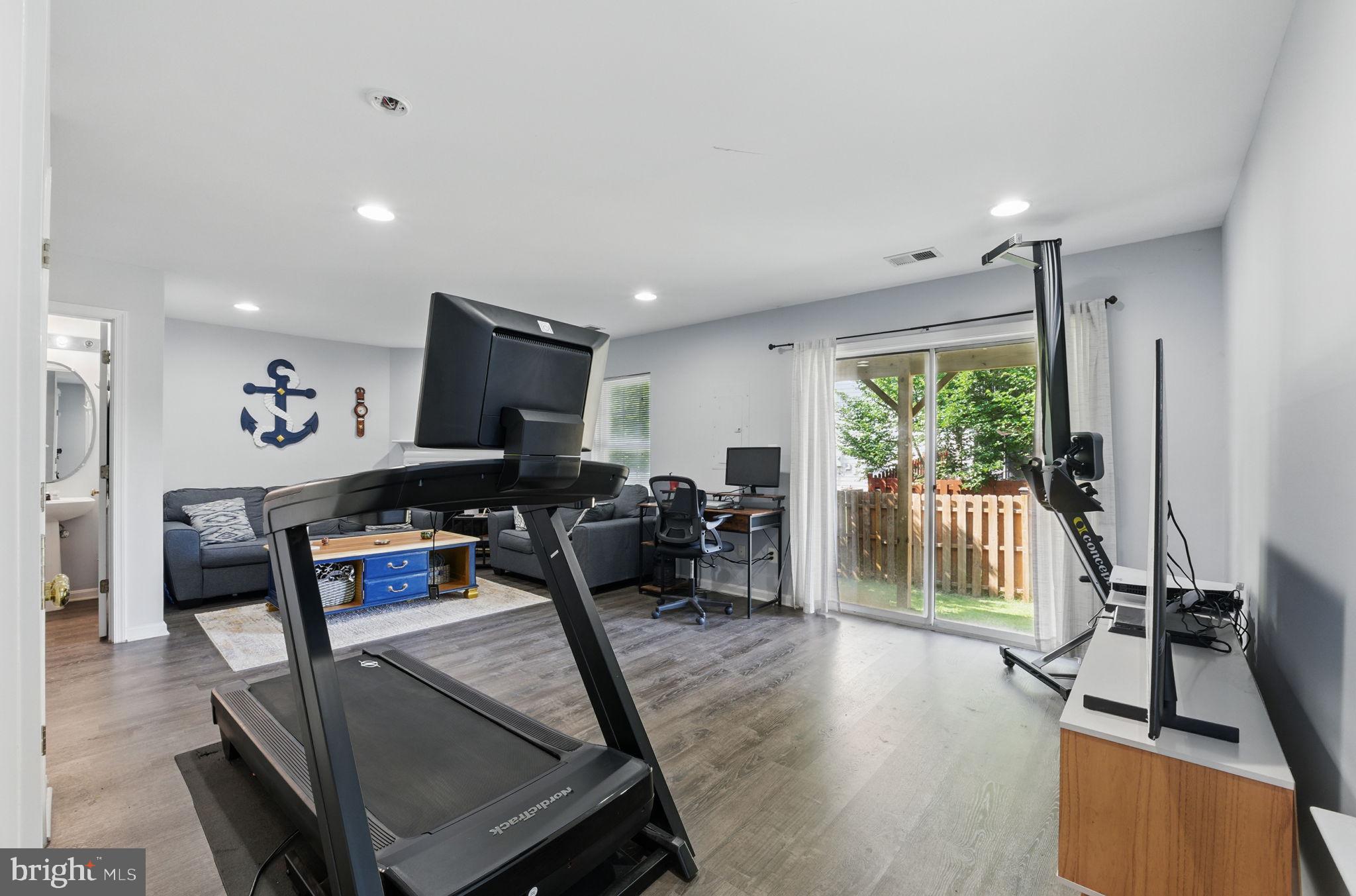 INDEPENDENCE - Residential Lease