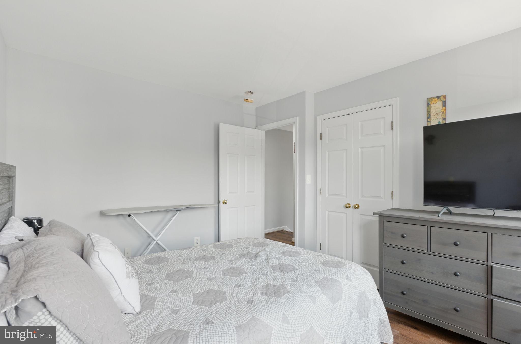 INDEPENDENCE - Residential Lease