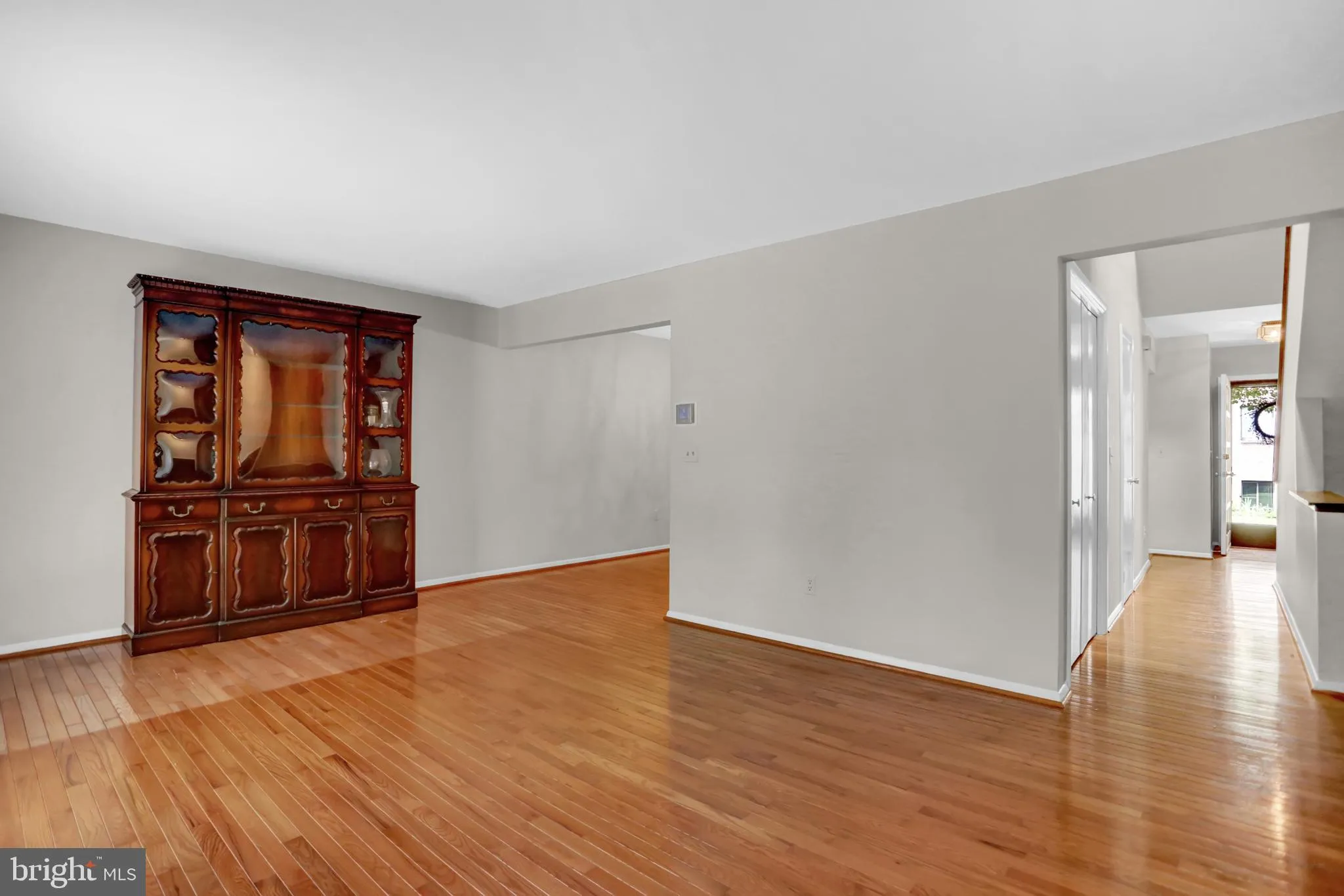 Lutherville Timonium, Maryland 21093, United States, 3 Bedrooms Bedrooms, ,4 BathroomsBathrooms,Residential,Active,168359