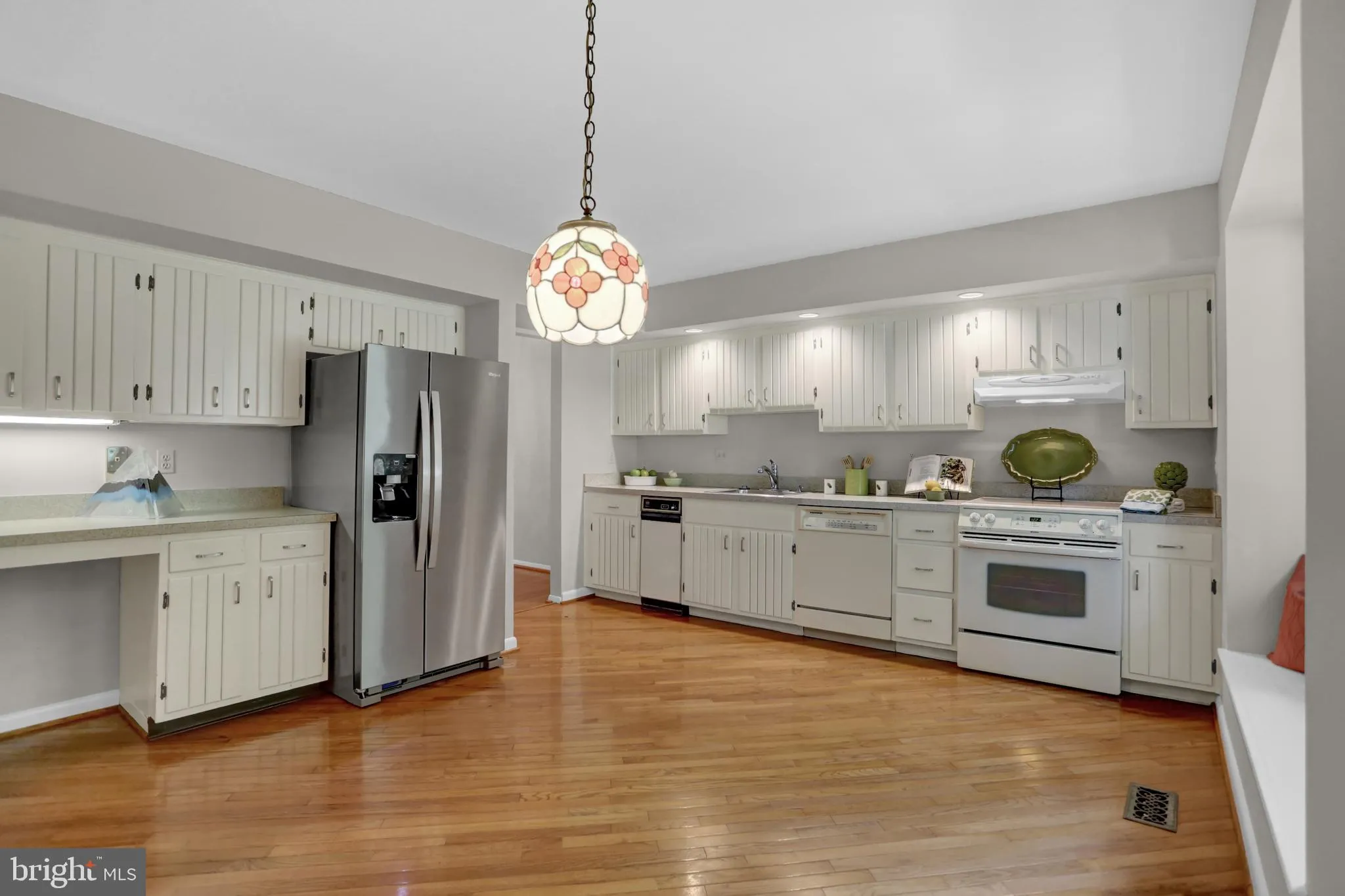 Lutherville Timonium, Maryland 21093, United States, 3 Bedrooms Bedrooms, ,4 BathroomsBathrooms,Residential,Active,168359