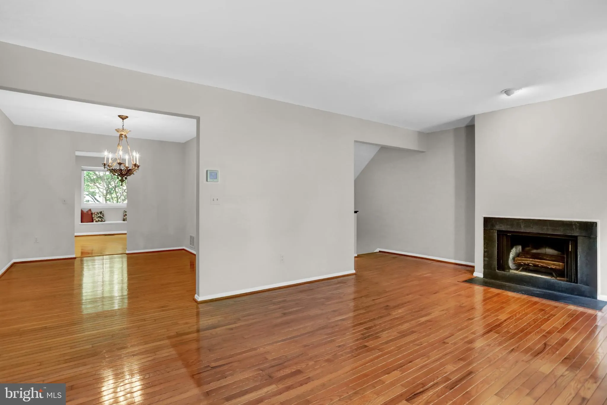 Lutherville Timonium, Maryland 21093, United States, 3 Bedrooms Bedrooms, ,4 BathroomsBathrooms,Residential,Active,168359