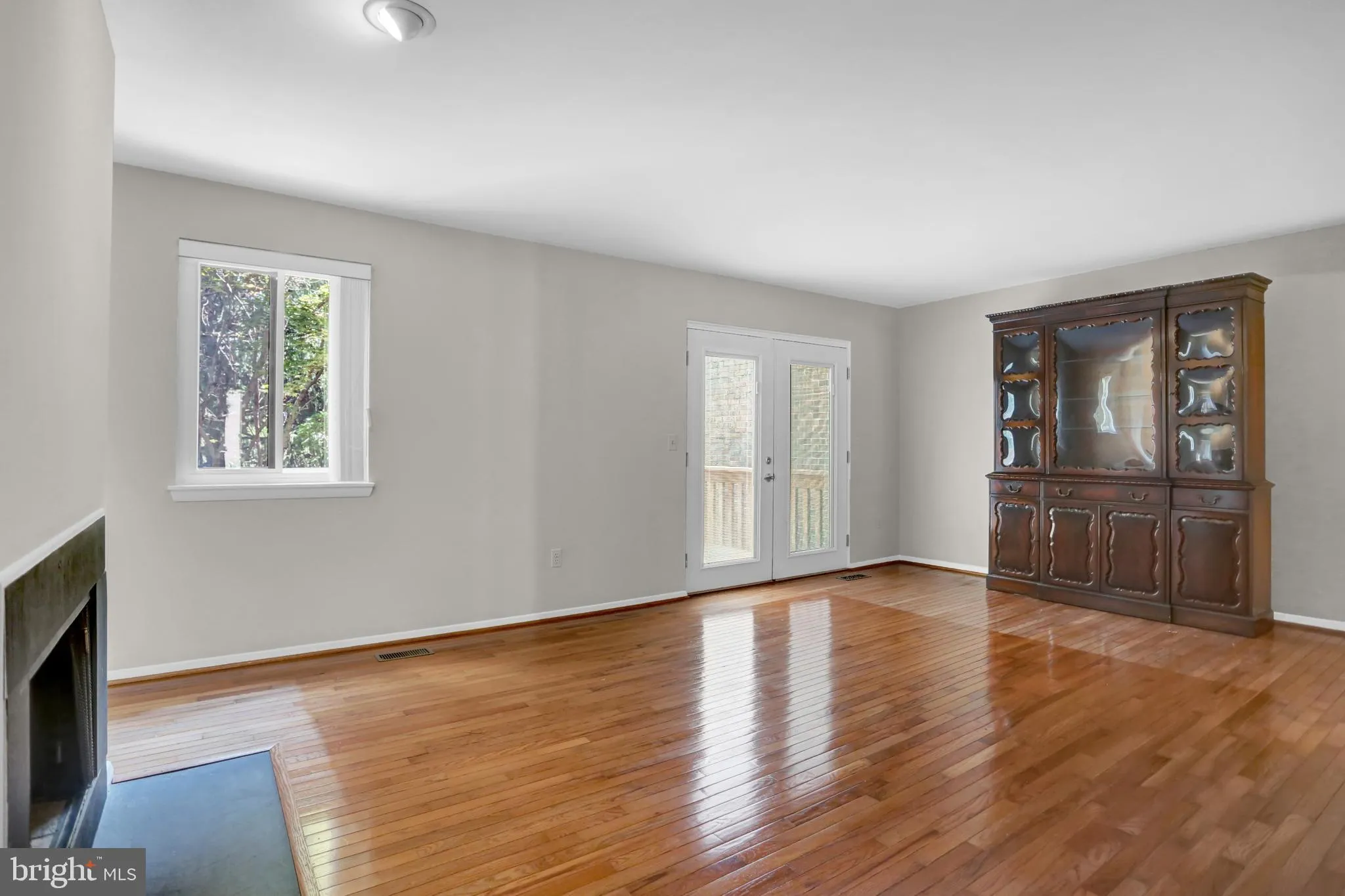 Lutherville Timonium, Maryland 21093, United States, 3 Bedrooms Bedrooms, ,4 BathroomsBathrooms,Residential,Active,168359