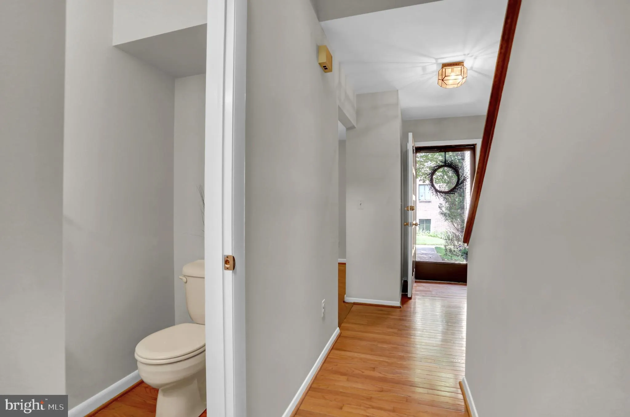 Lutherville Timonium, Maryland 21093, United States, 3 Bedrooms Bedrooms, ,4 BathroomsBathrooms,Residential,Active,168359