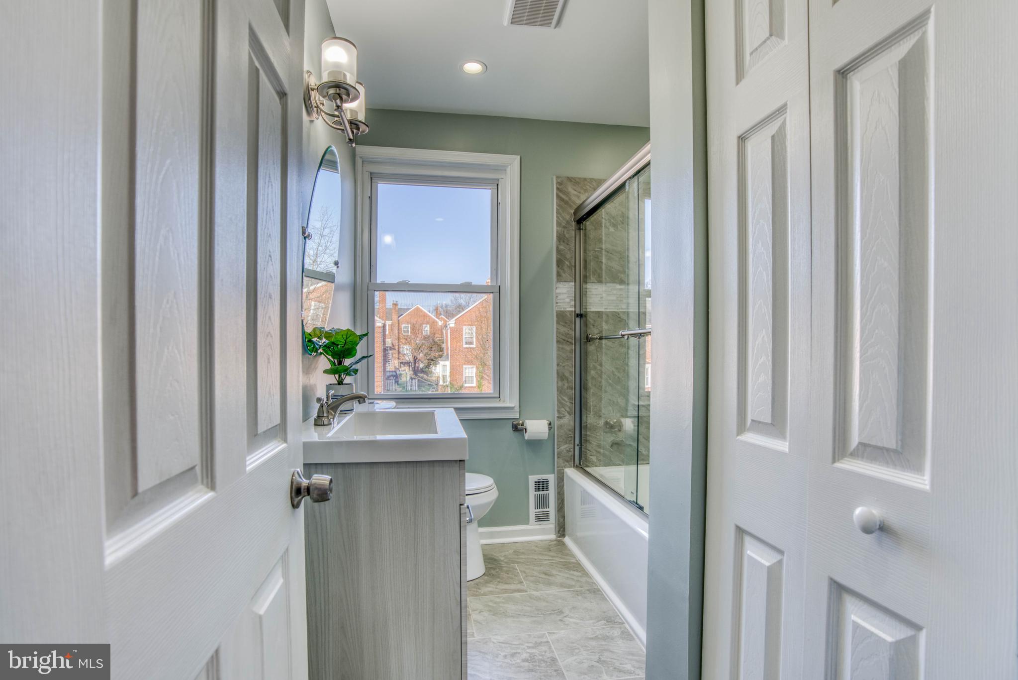 NORTHWOOD - Residential