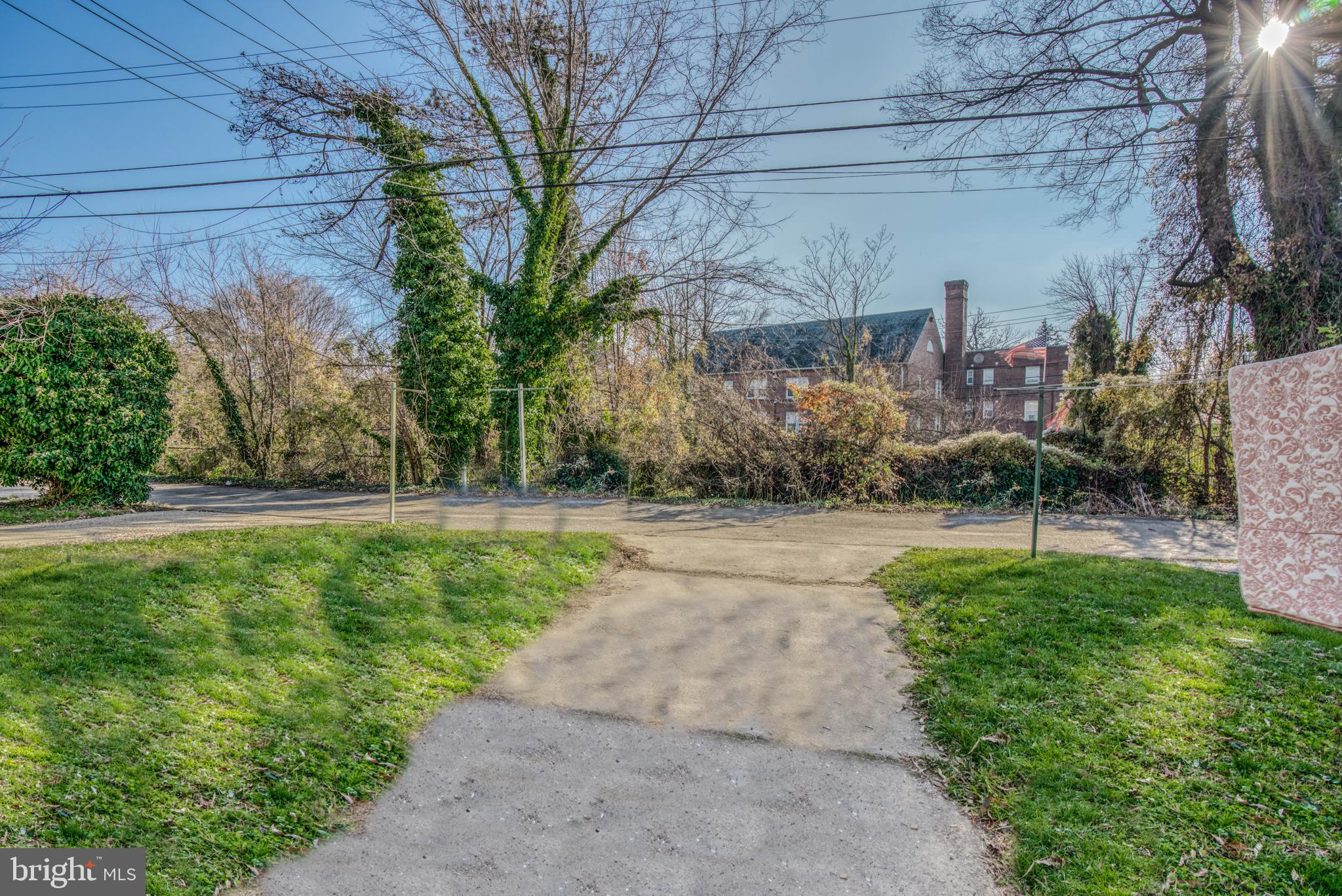 NORTHWOOD - Residential