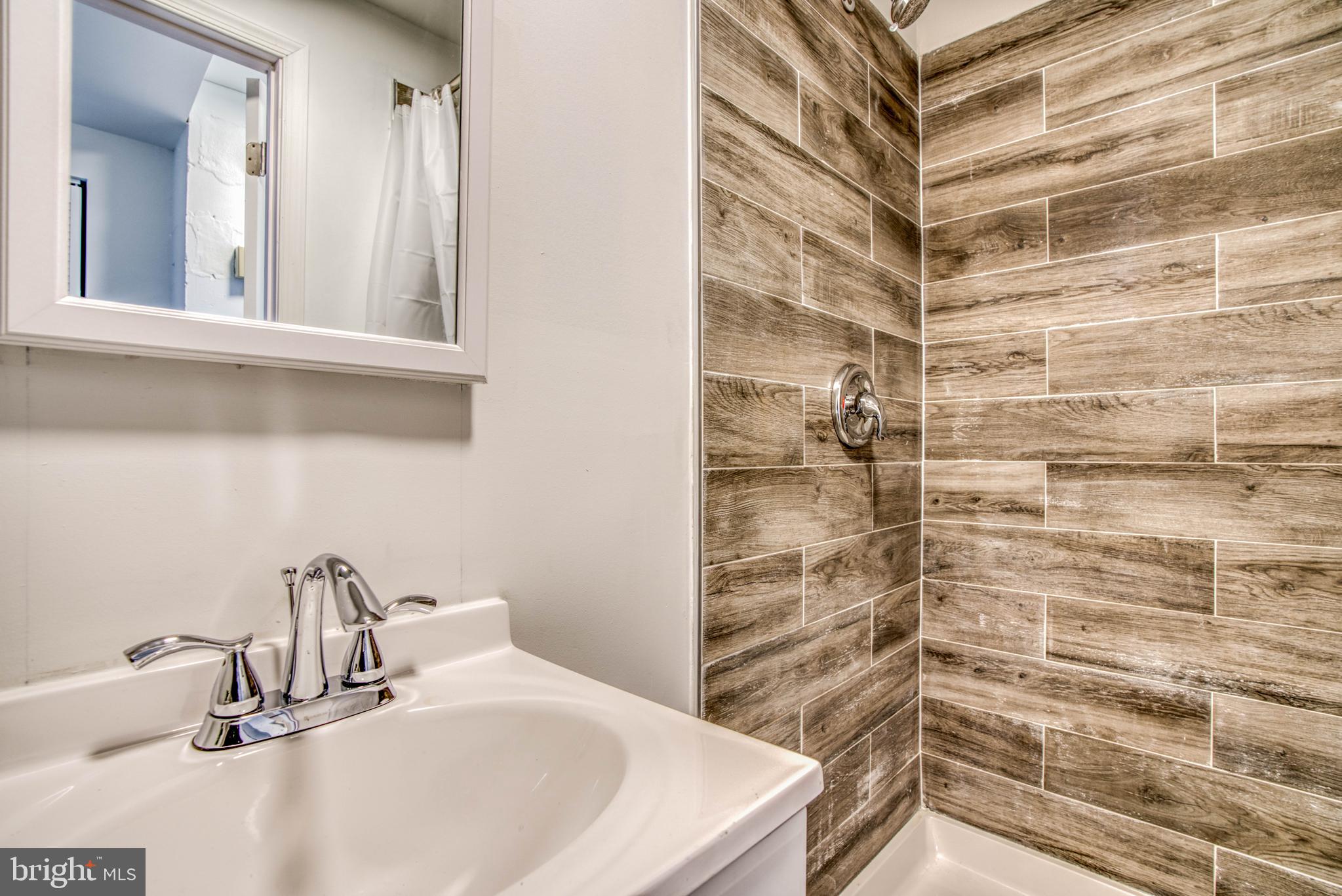 NORTHWOOD - Residential