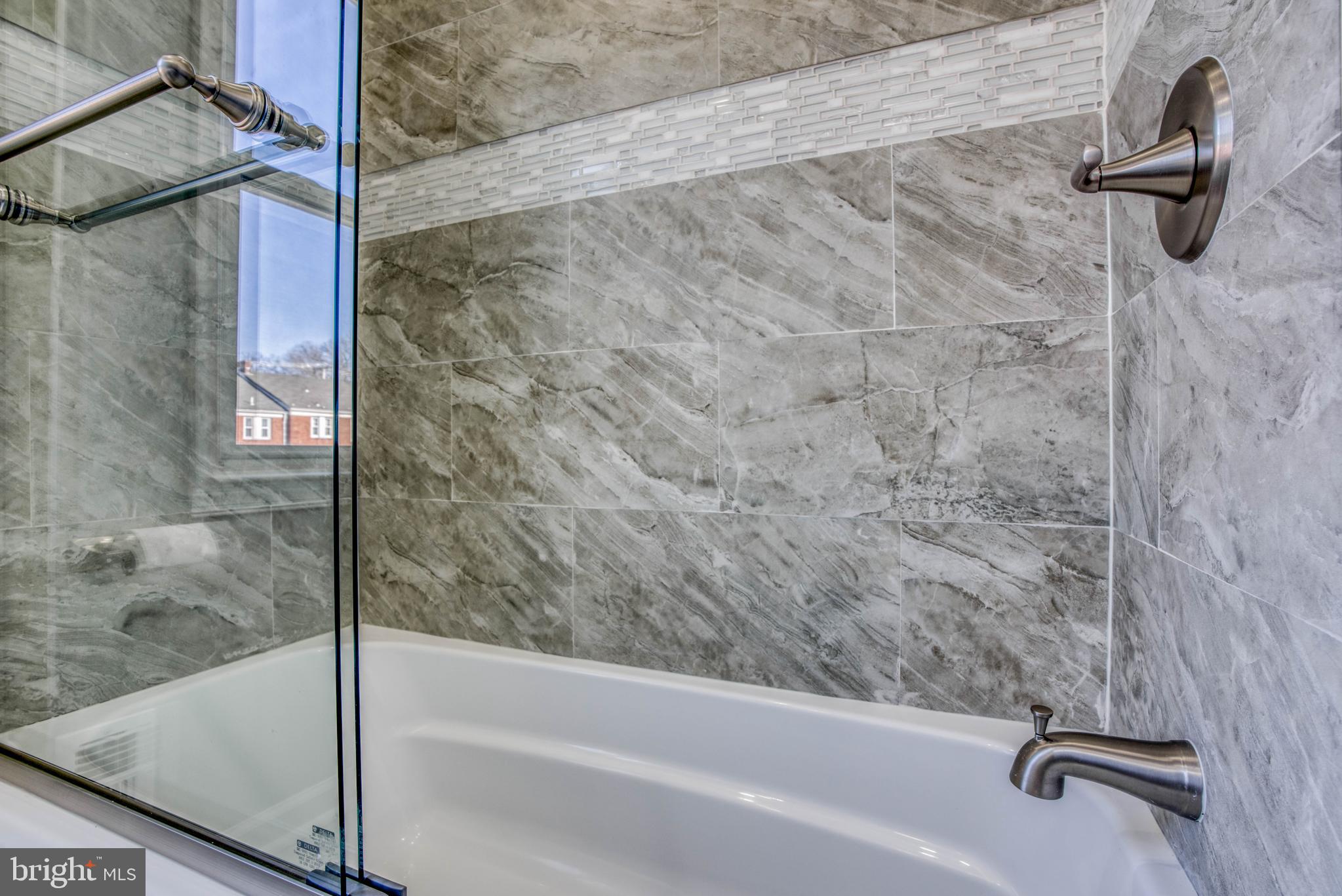 NORTHWOOD - Residential