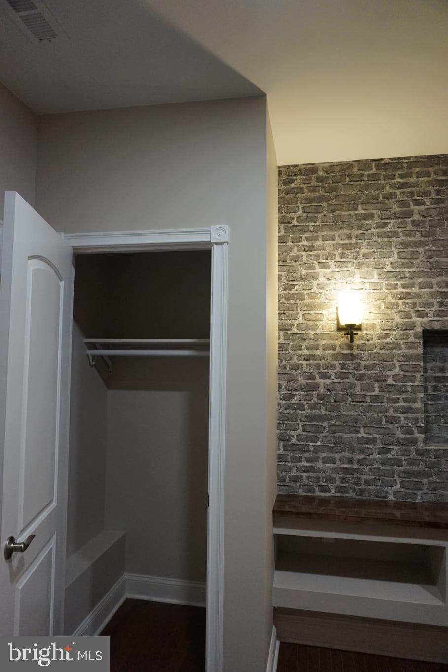 GRAYS FERRY - Residential