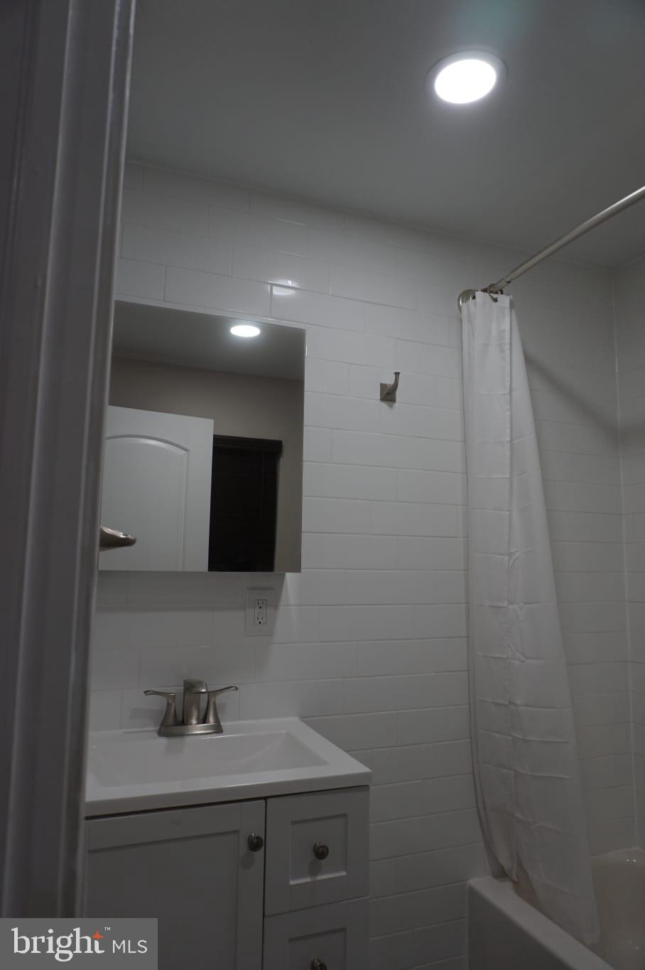 GRAYS FERRY - Residential