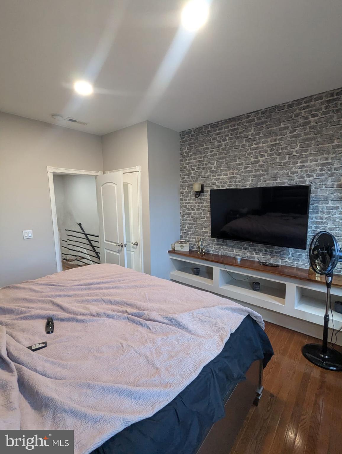 GRAYS FERRY - Residential