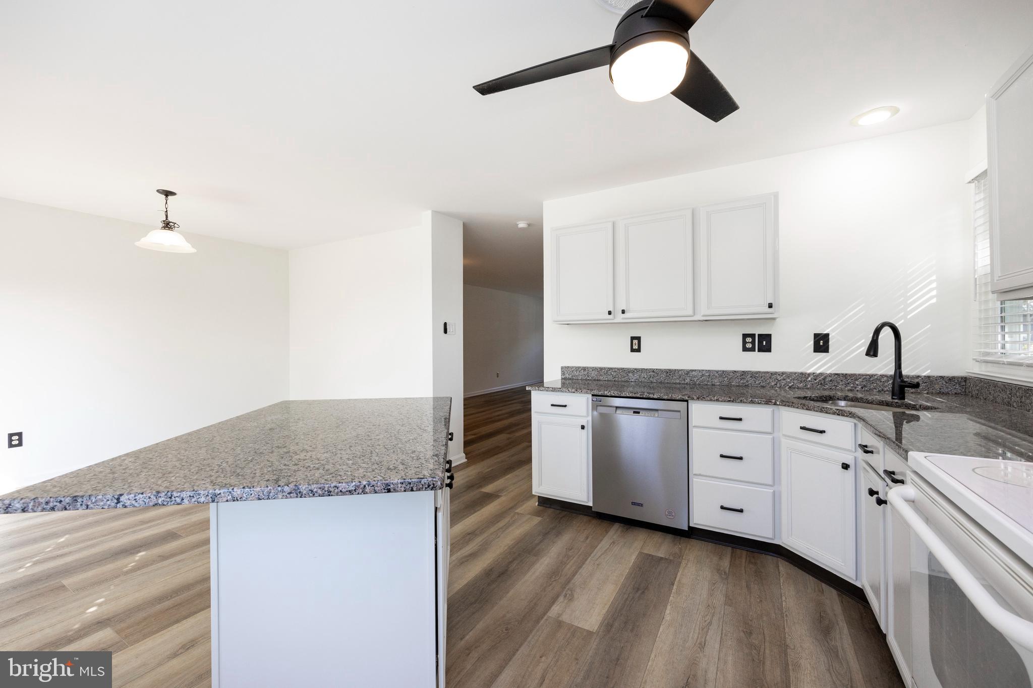 MARSH HARBOUR - Residential Lease