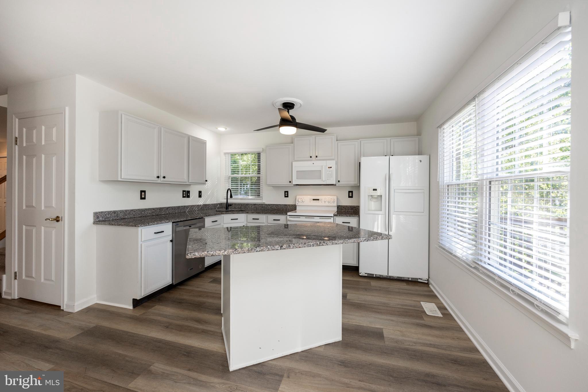 MARSH HARBOUR - Residential Lease