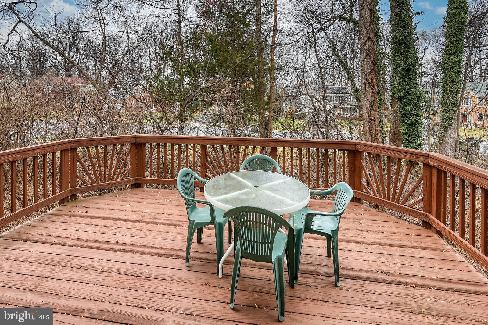 NOTTINGHAM WOODS - Residential