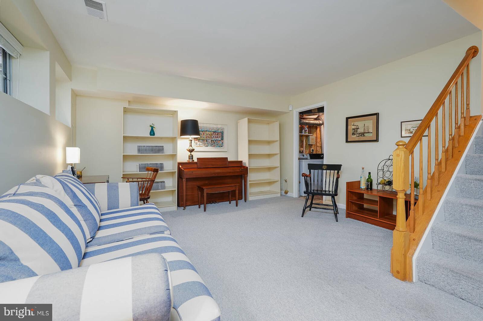 NOTTINGHAM WOODS - Residential