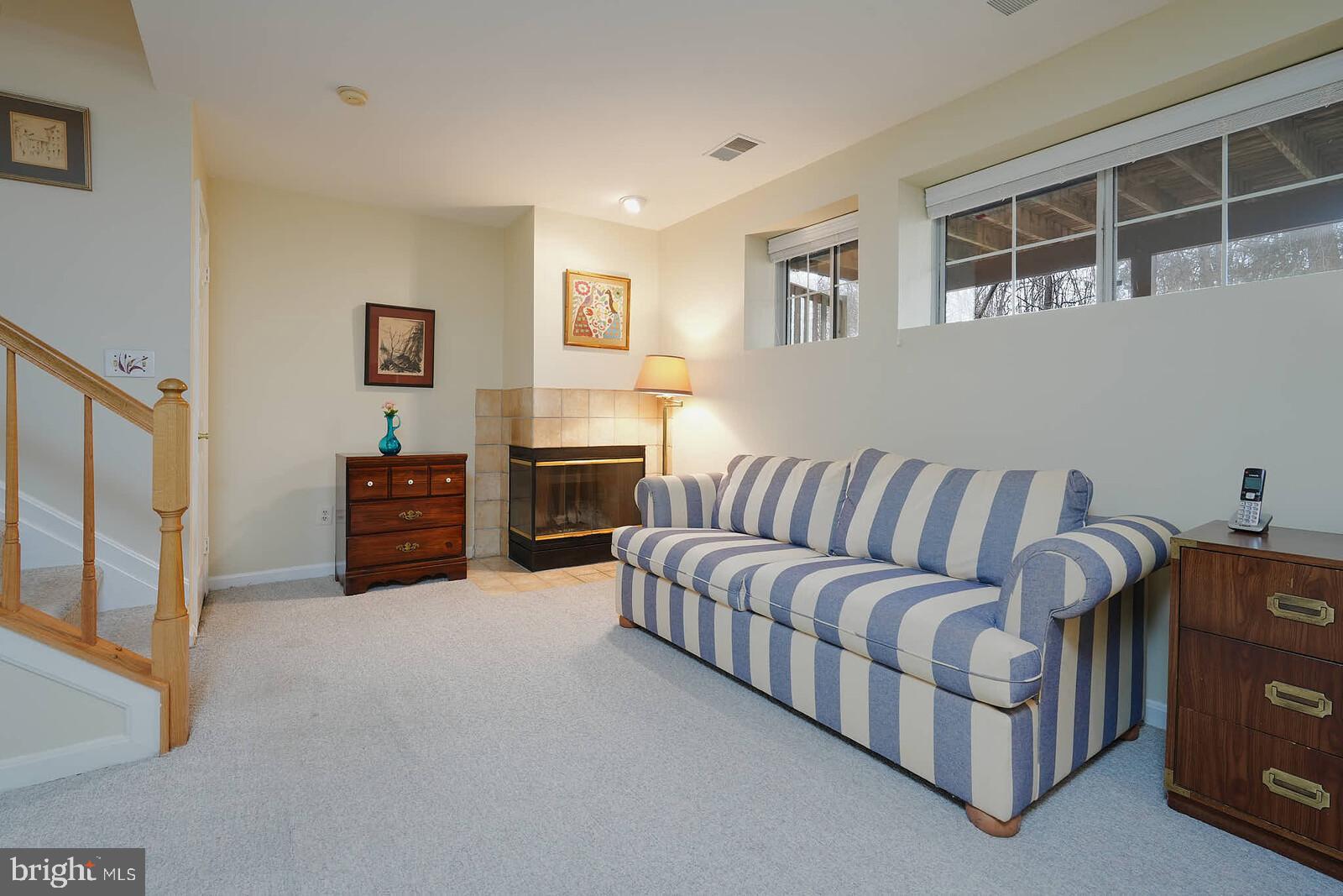 NOTTINGHAM WOODS - Residential