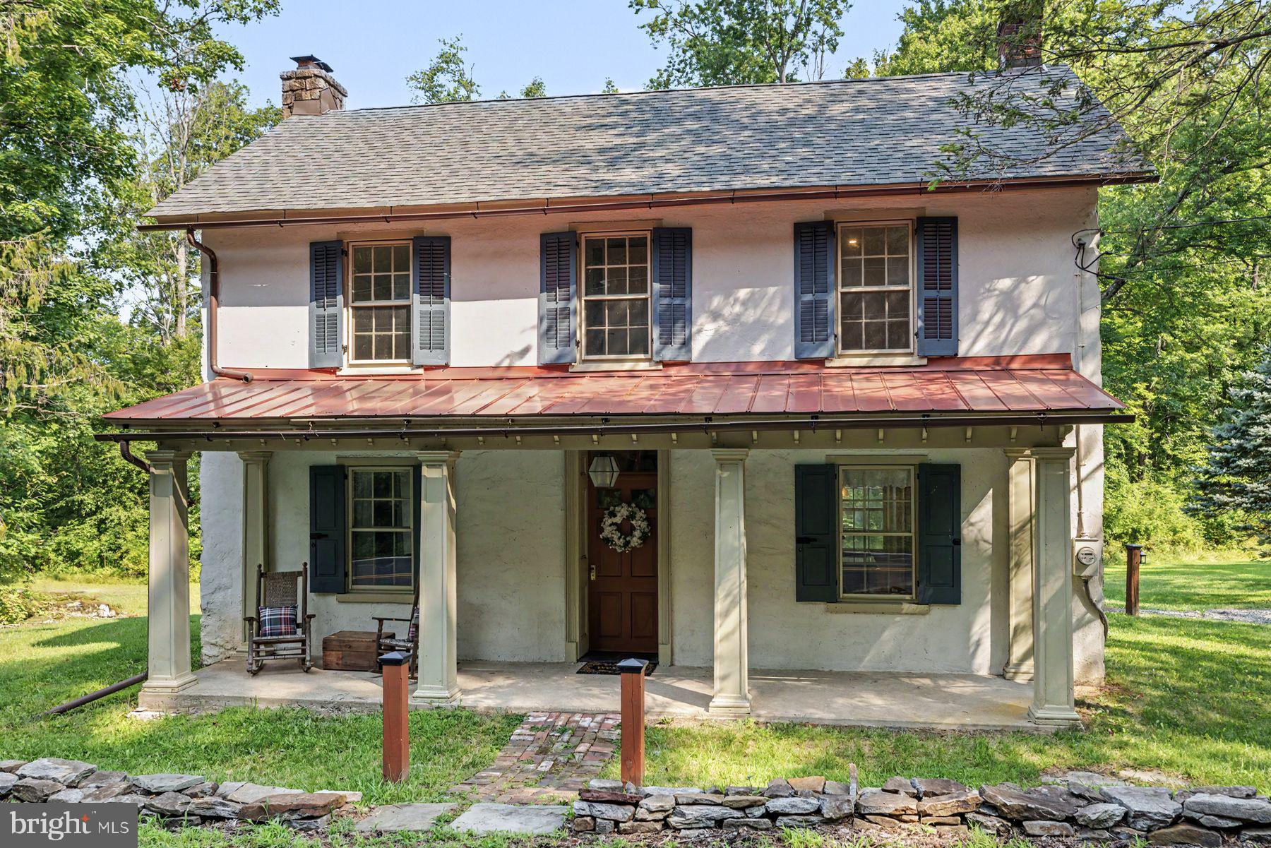1067 W THATCHER ROAD