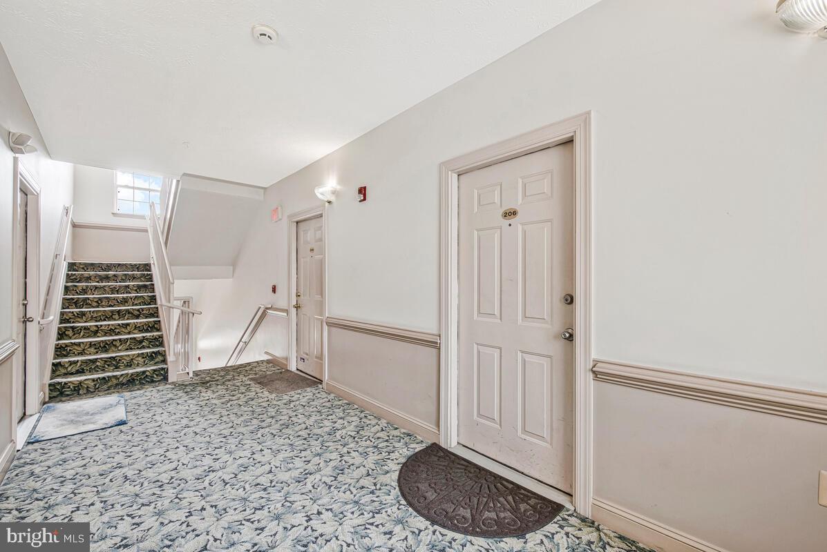 8941 TOWN CENTER CIRCLE 2-206