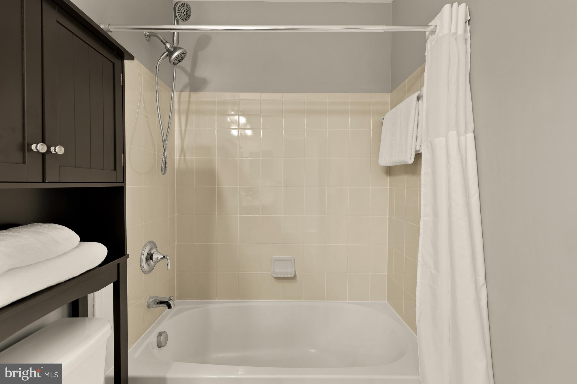 NORBECK CROSSING - Residential