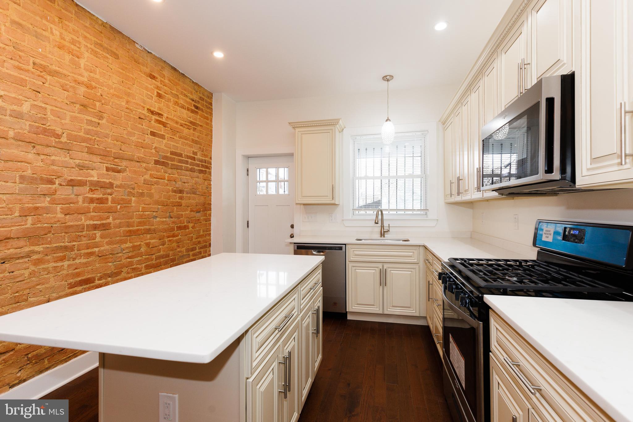 MCELDERRY PARK - Residential