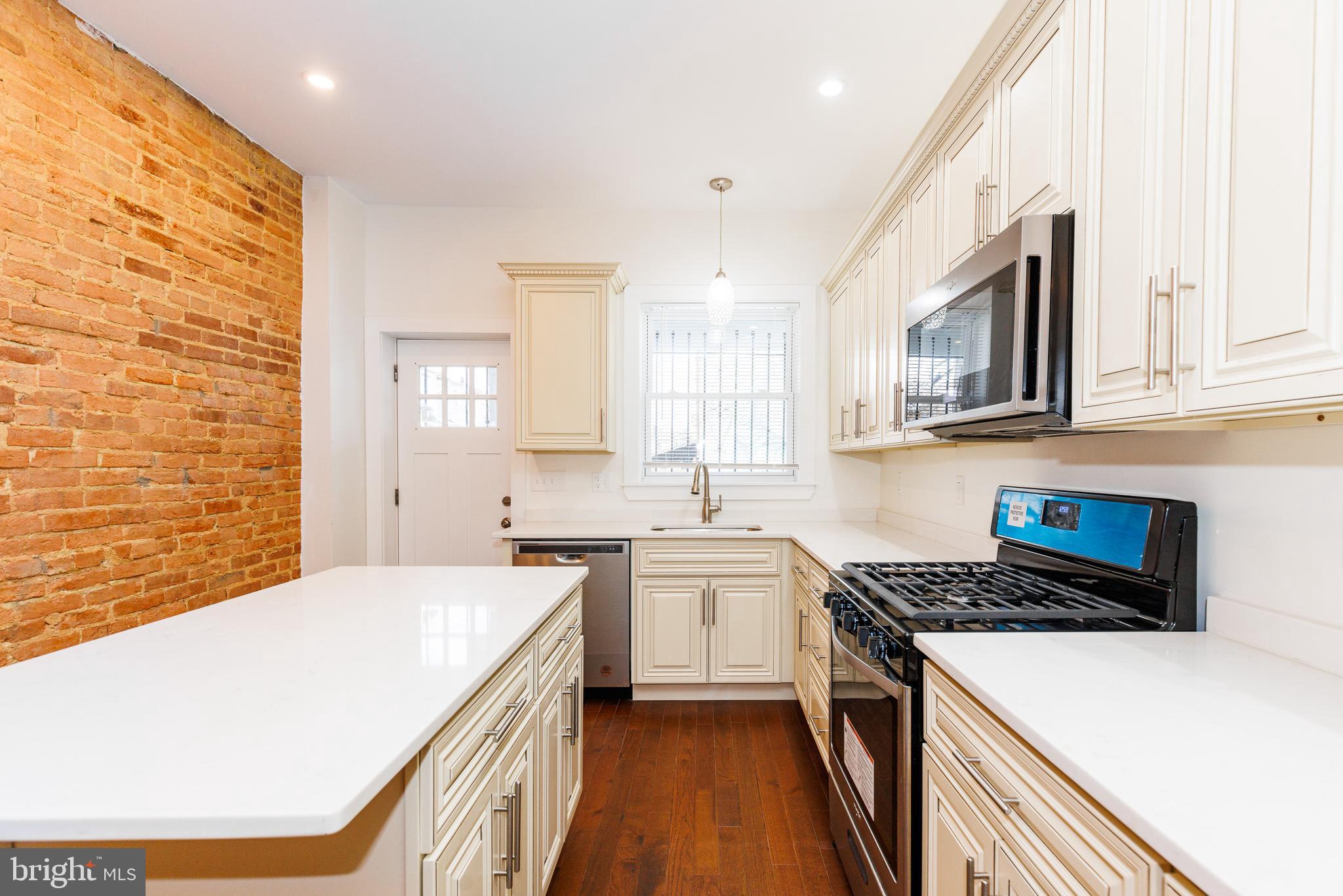 MCELDERRY PARK - Residential