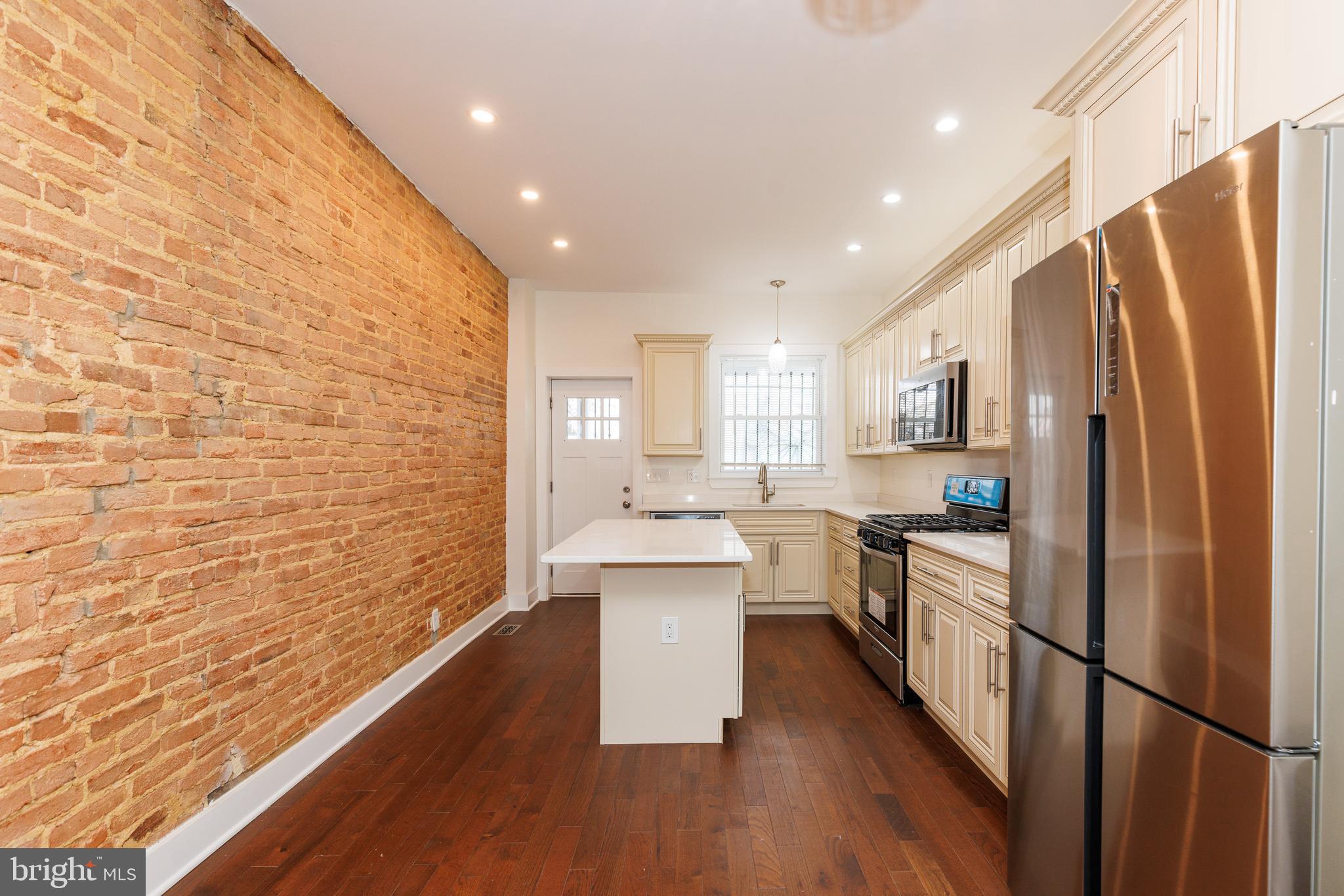 MCELDERRY PARK - Residential