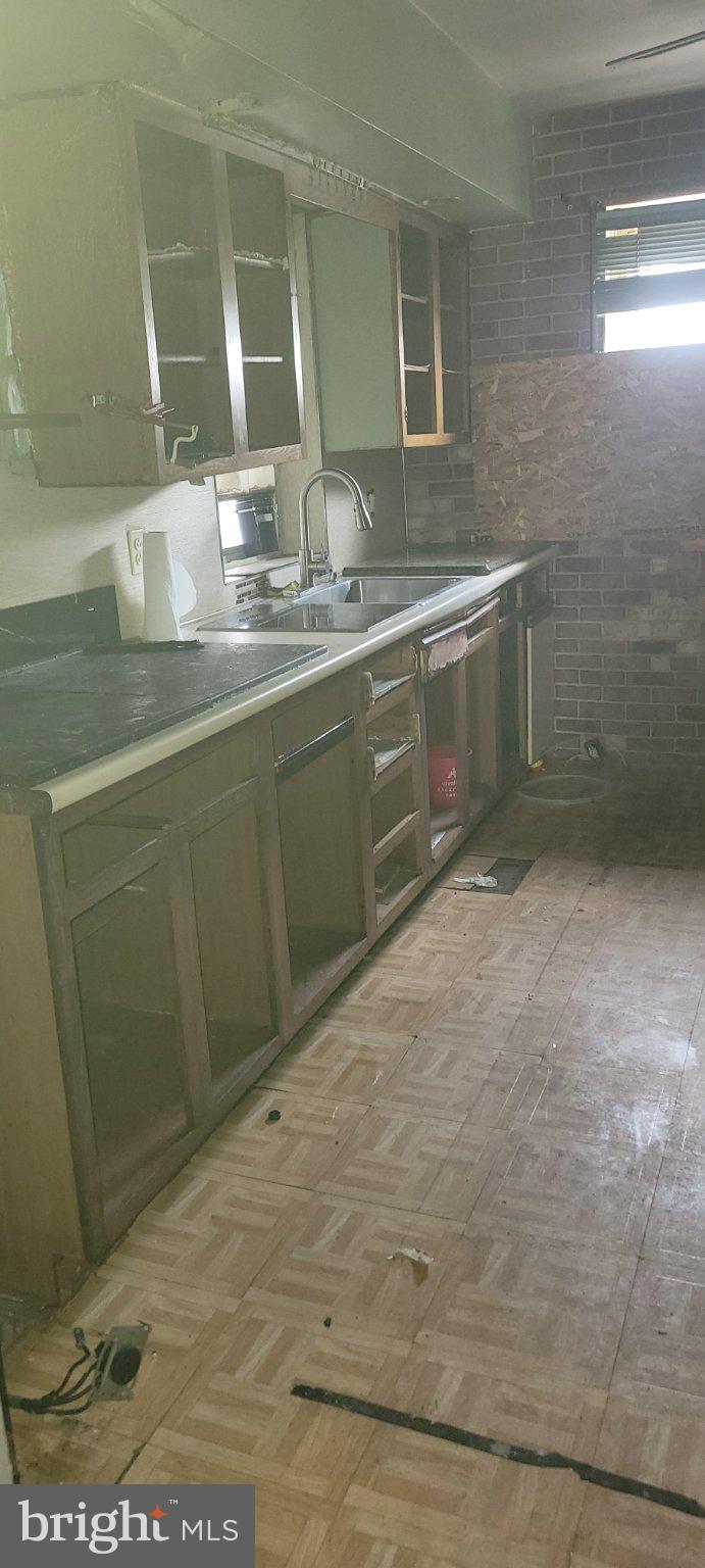 PORT RICHMOND - Residential