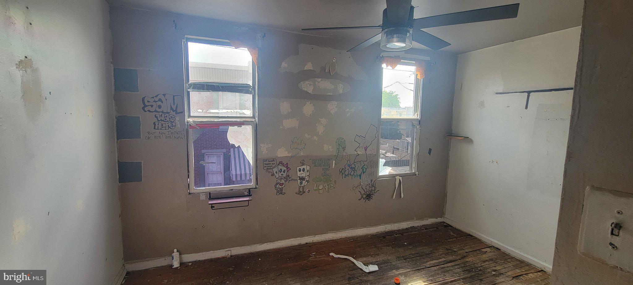 PORT RICHMOND - Residential