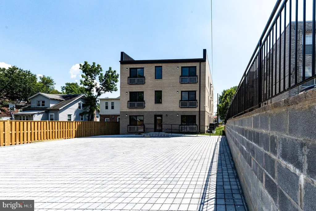 1904 Irving Street NE Unit 204, Washington, DC 20018