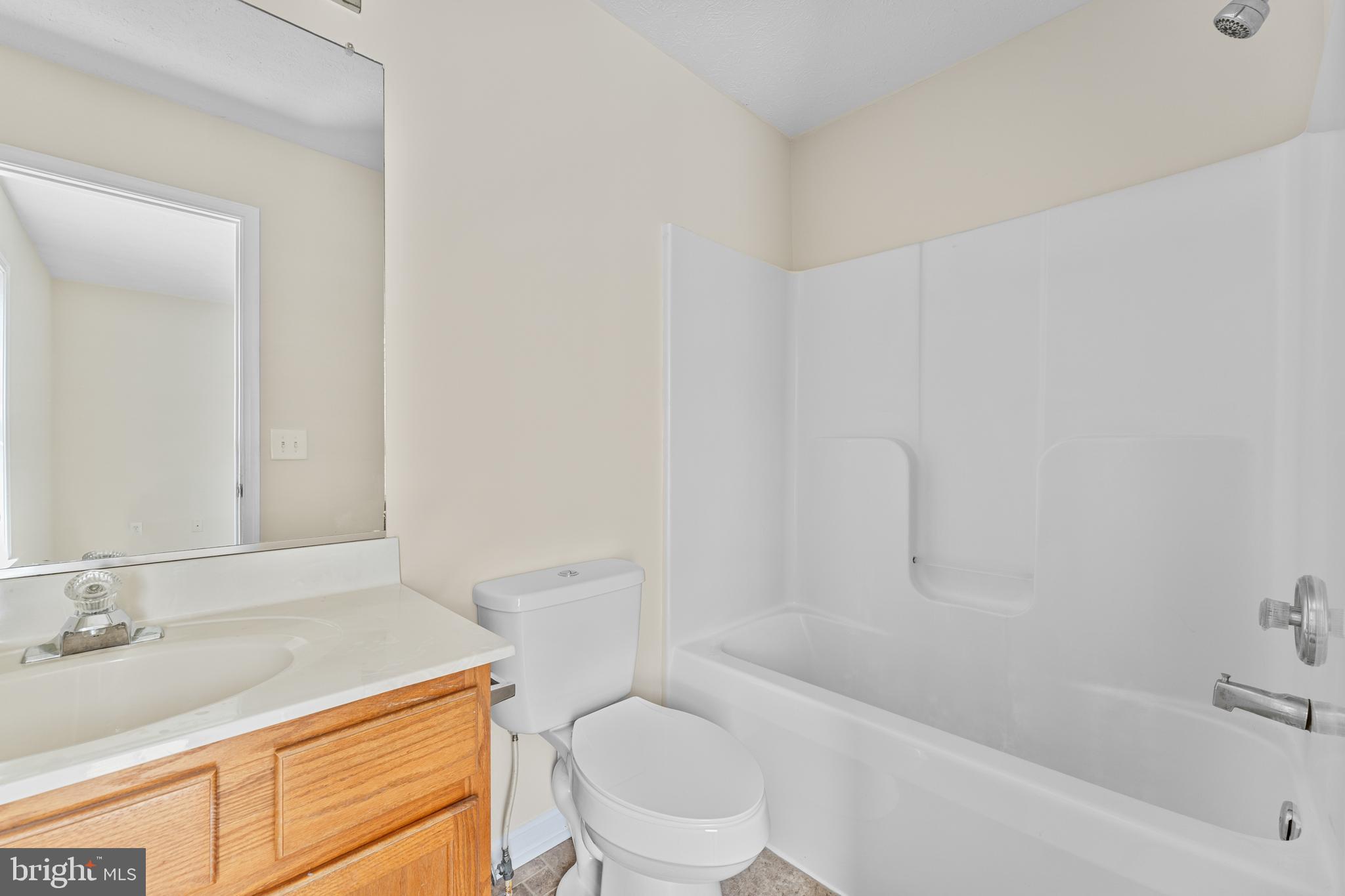 COVENTRY CREEK - Residential Lease