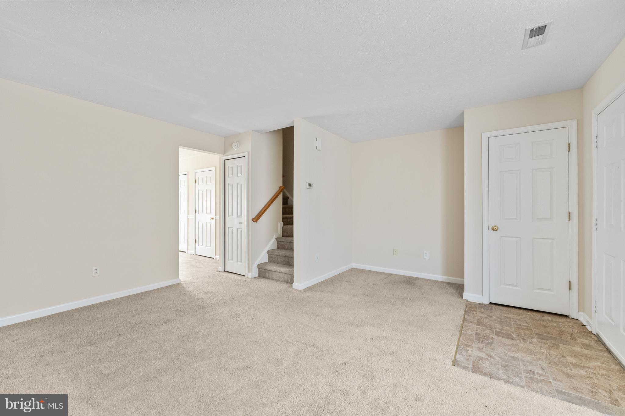 COVENTRY CREEK - Residential Lease