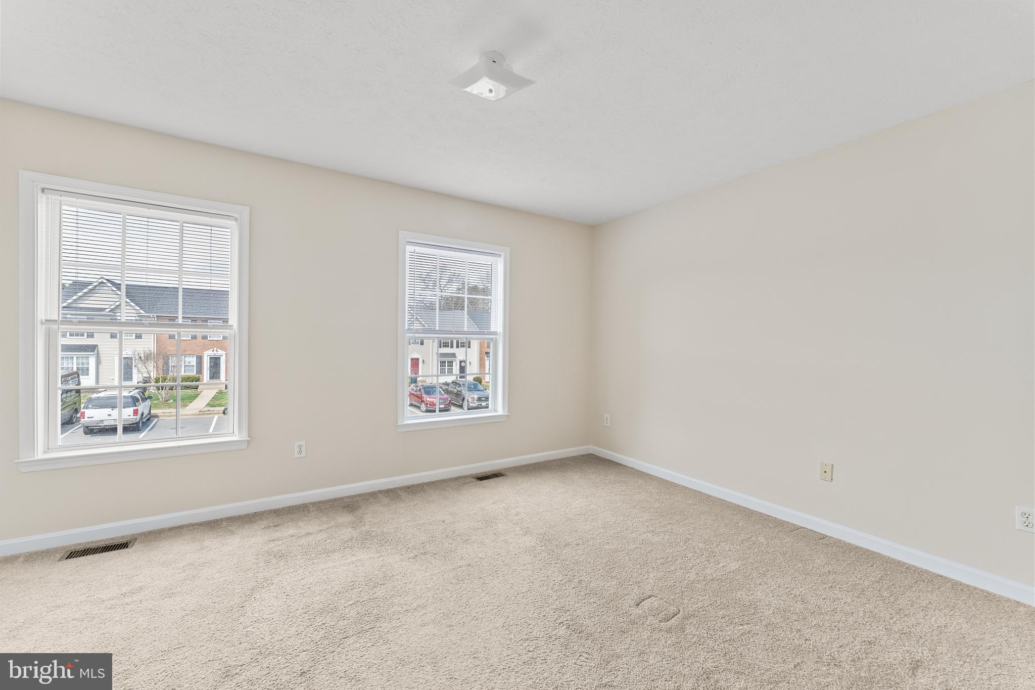 COVENTRY CREEK - Residential Lease