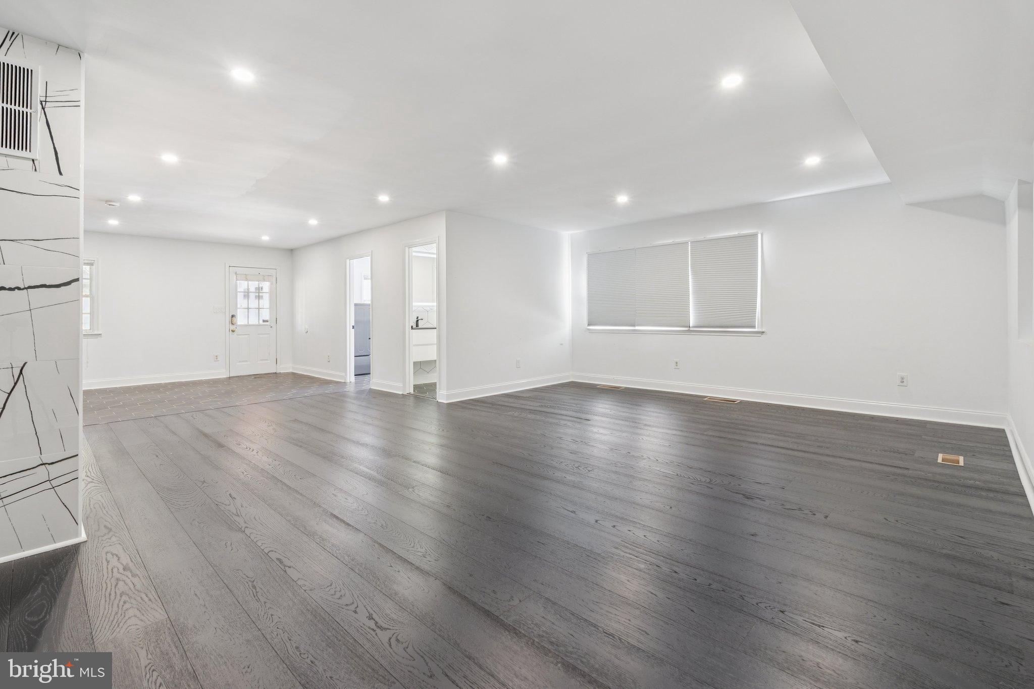 WOODMARK - Residential