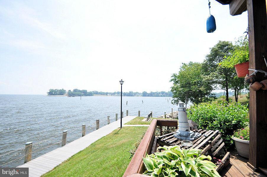 STONEY BEACH - Residential Lease