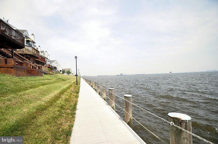 STONEY BEACH - Residential Lease