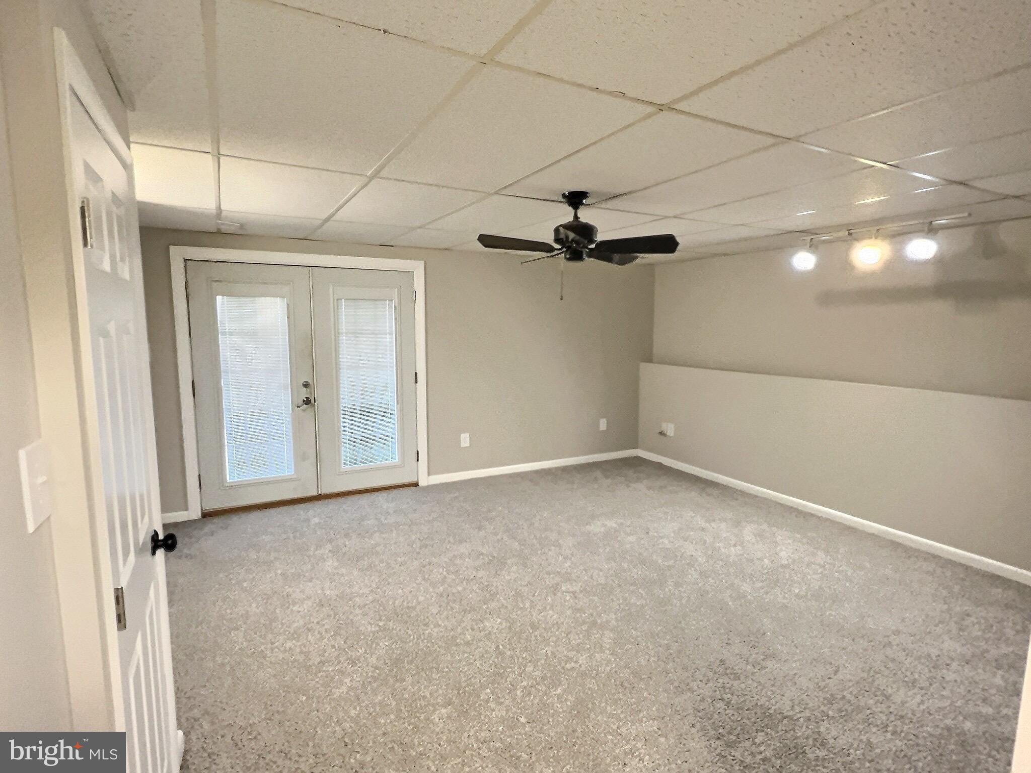 PERRY HALL - Residential