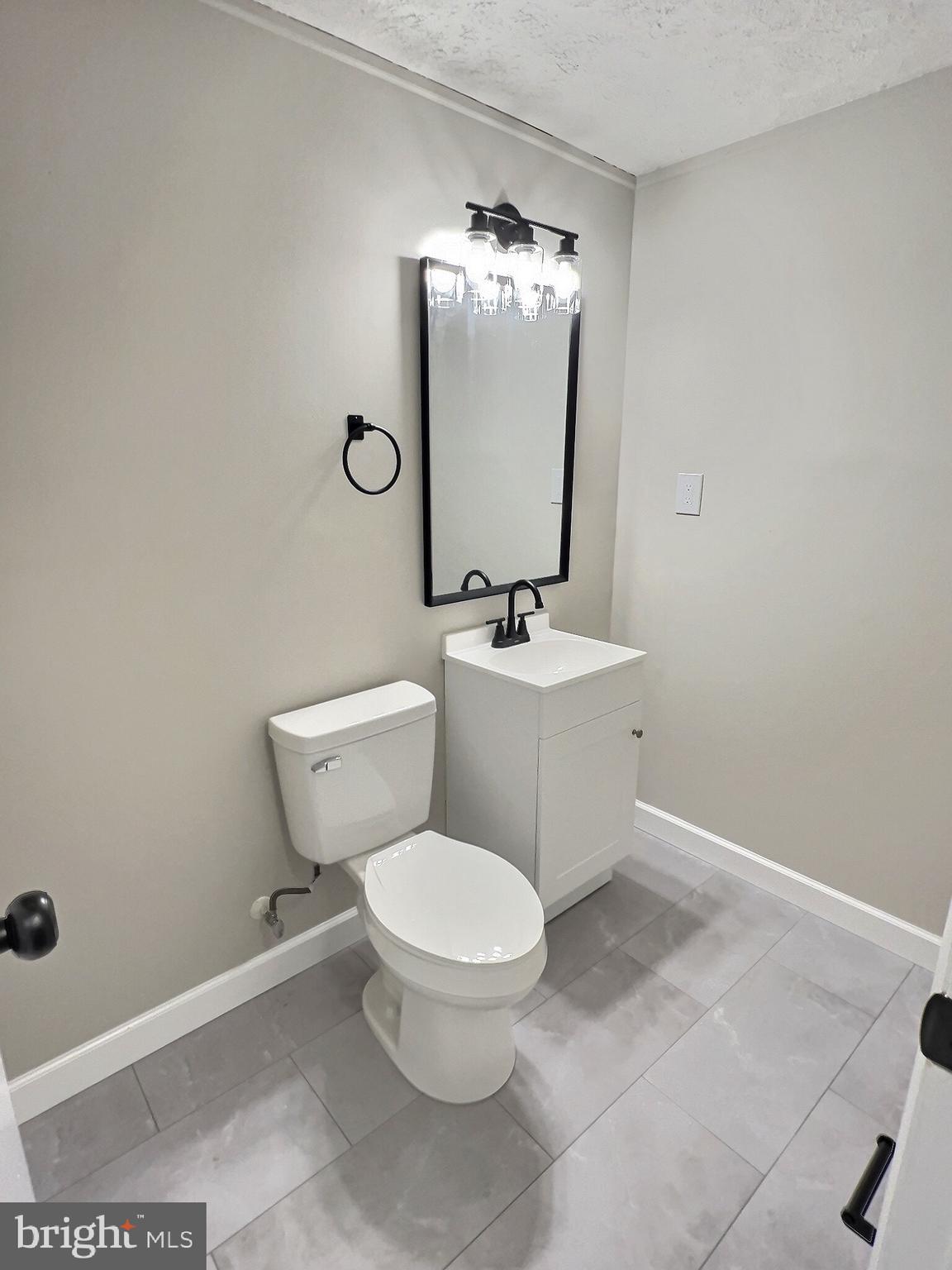 PERRY HALL - Residential