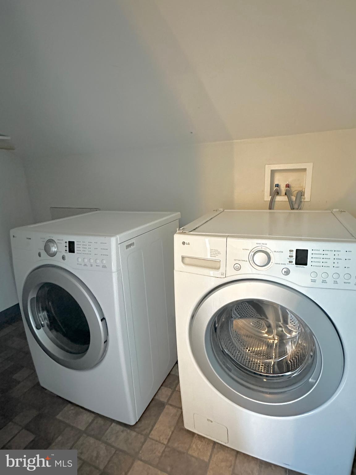 OLNEY - Residential Lease