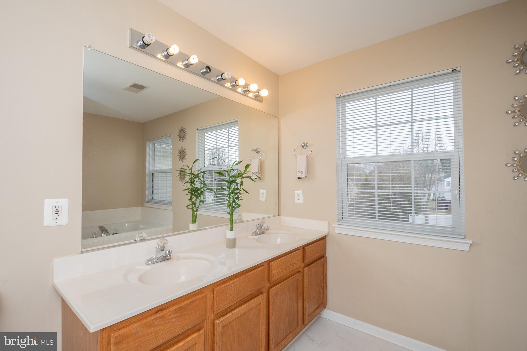 WAYSIDE VILLAGE - Residential