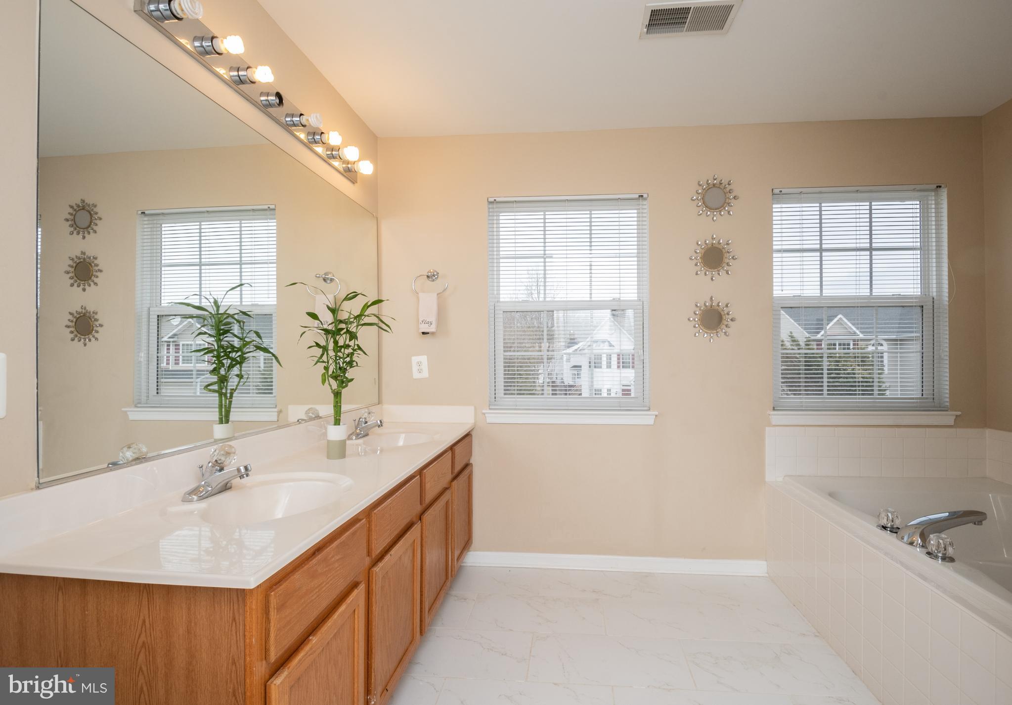 WAYSIDE VILLAGE - Residential