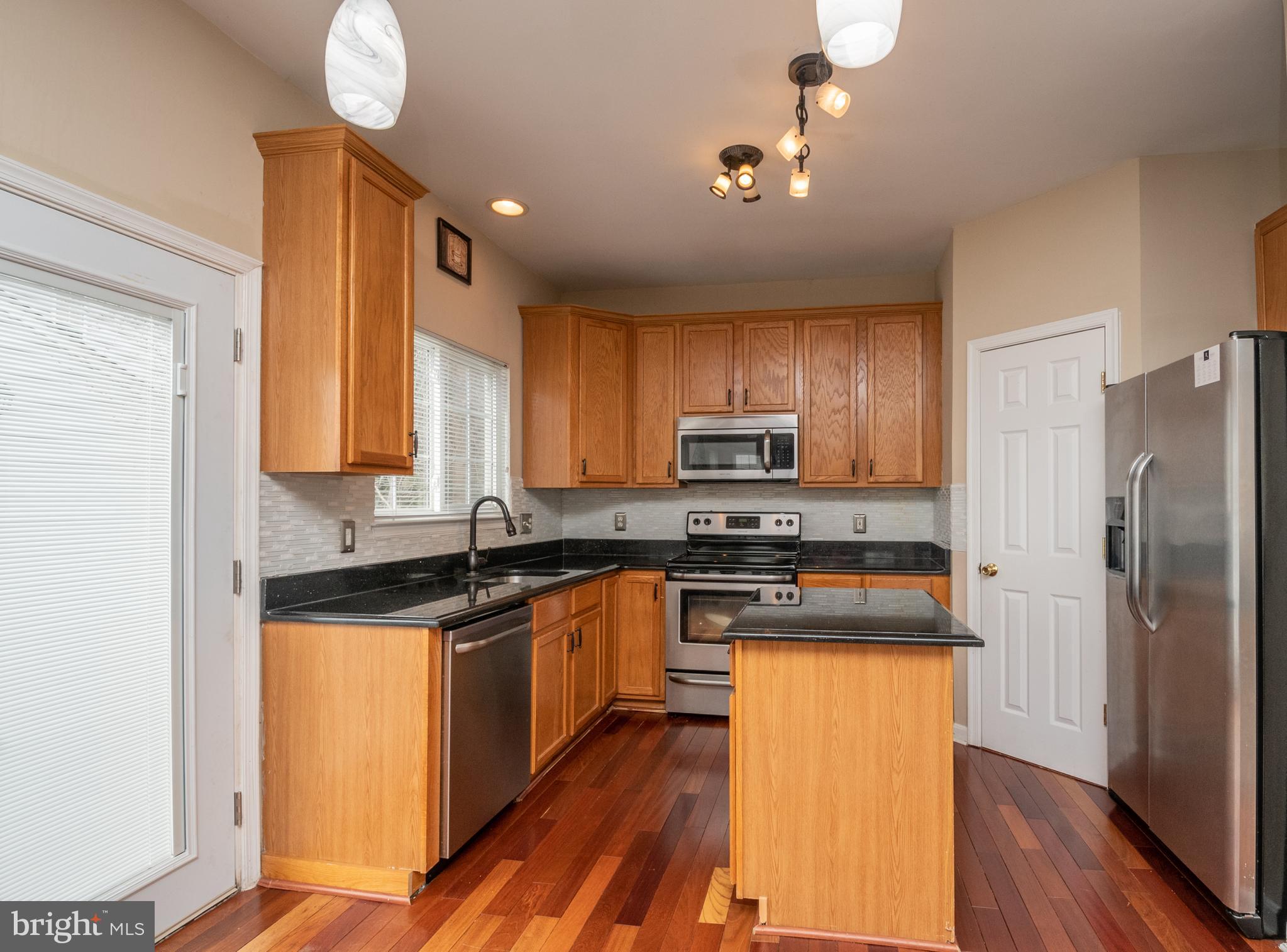 WAYSIDE VILLAGE - Residential