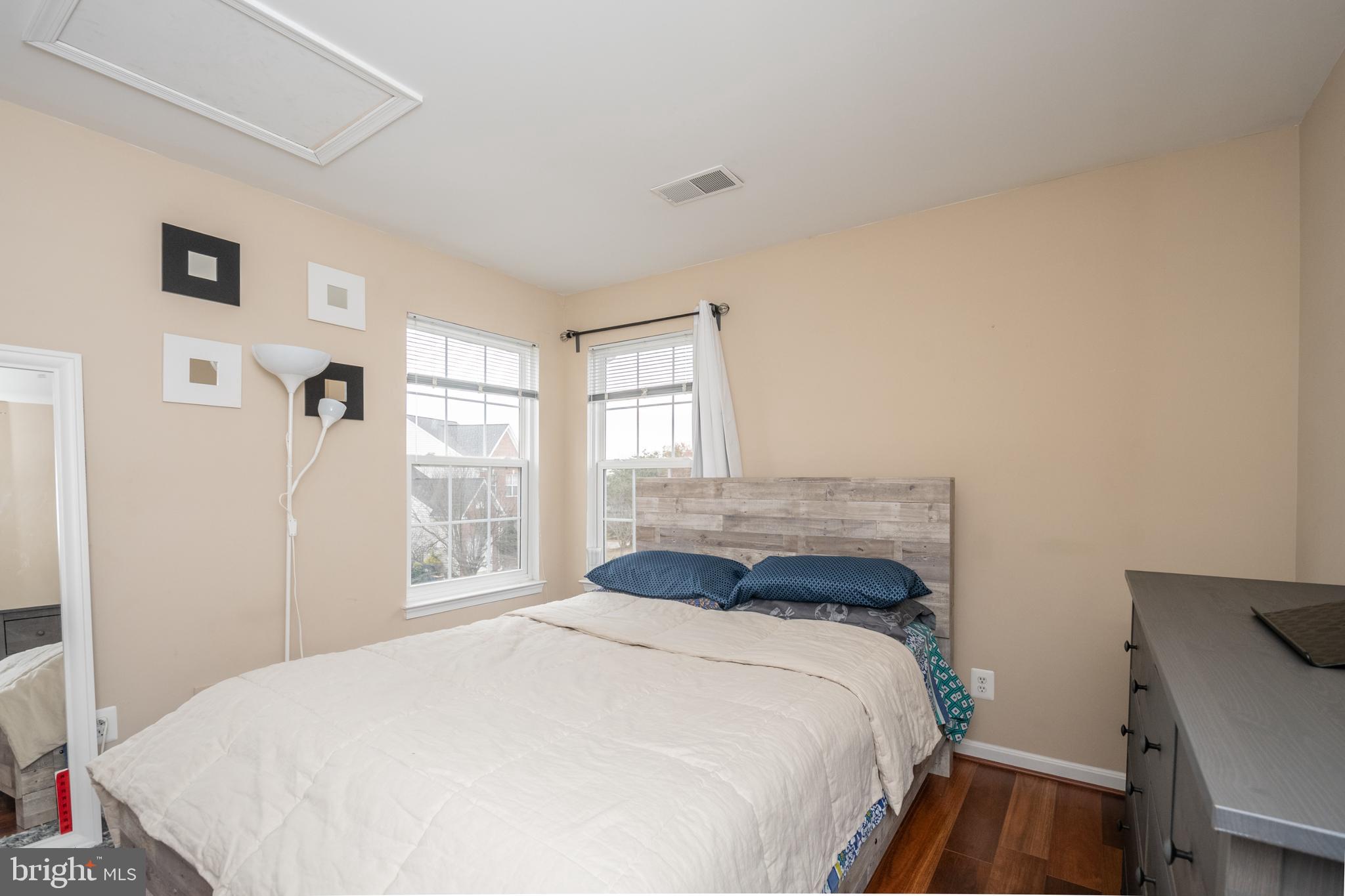 WAYSIDE VILLAGE - Residential