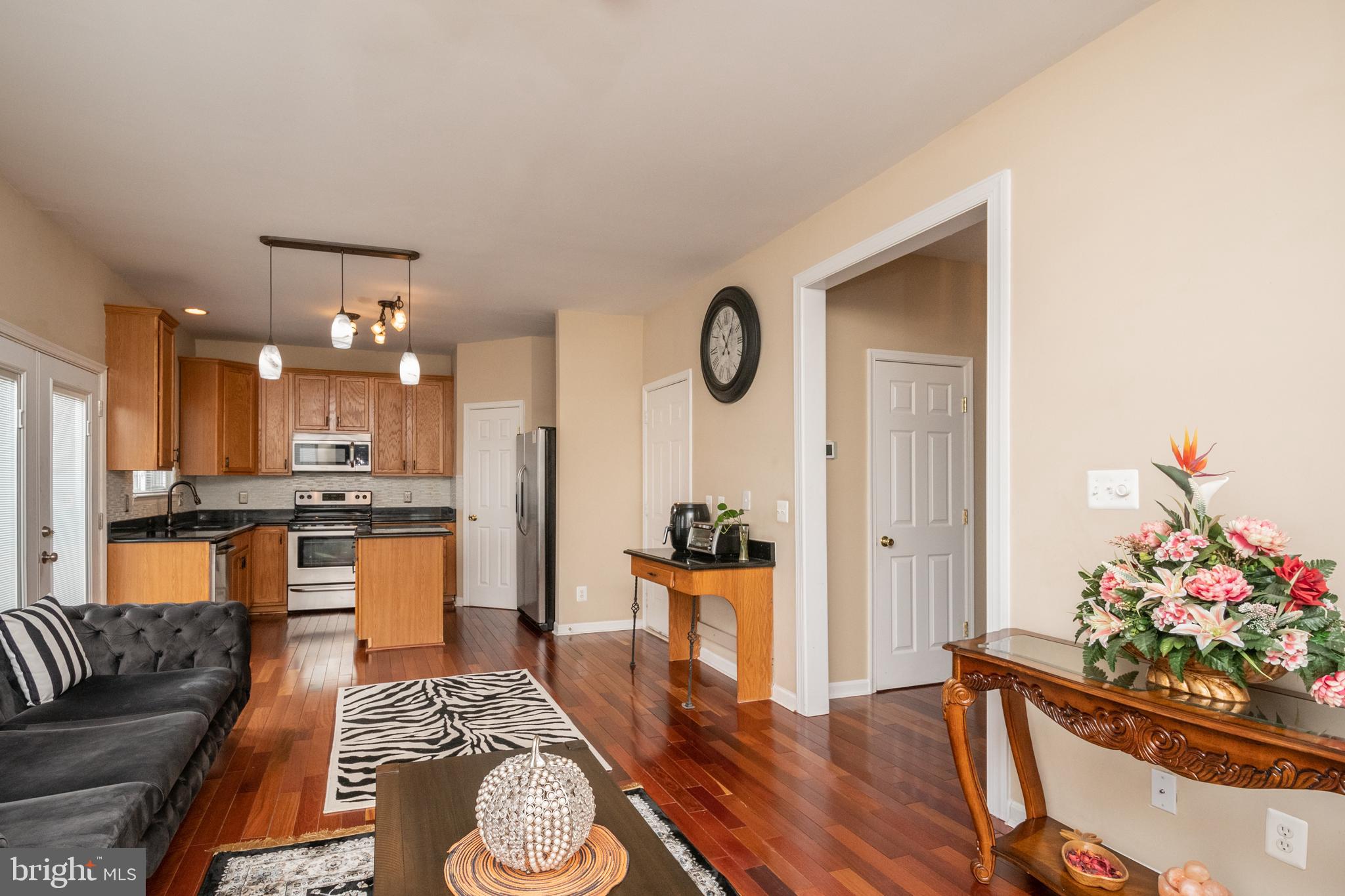 WAYSIDE VILLAGE - Residential