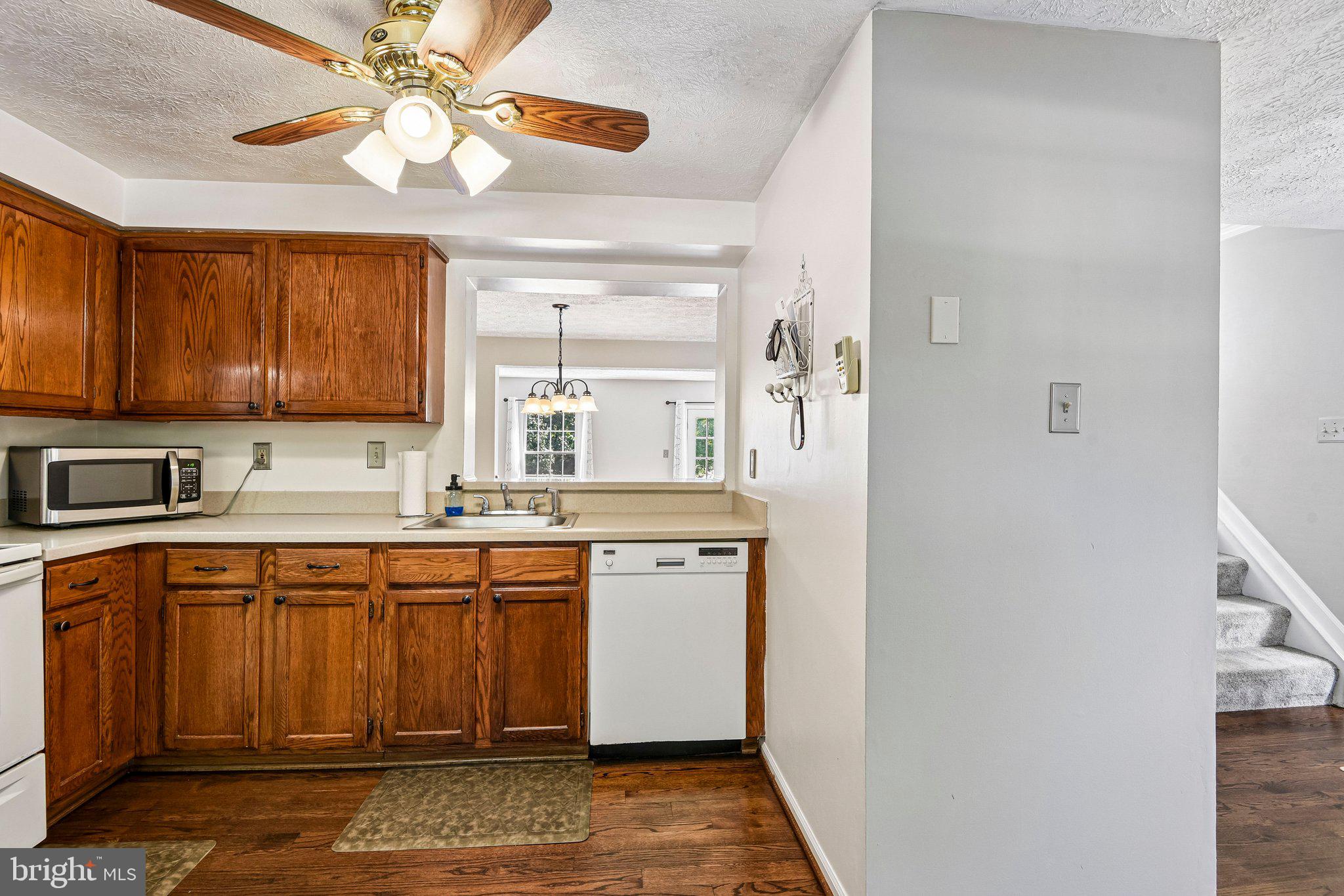 1701 BEECHBANK WAY