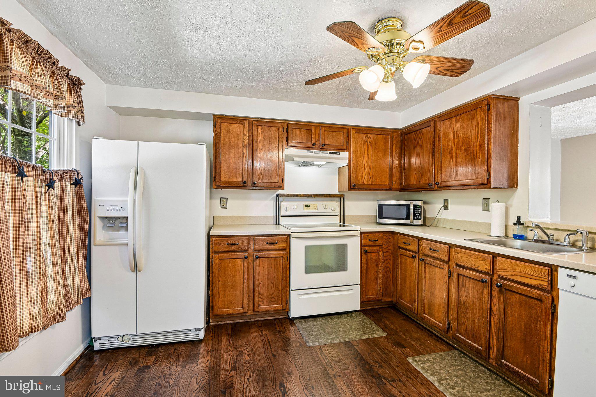 1701 BEECHBANK WAY