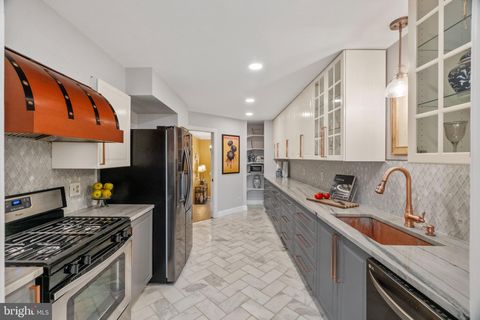 6353 BRAMPTON COURT ALEXANDRIA VA 22304